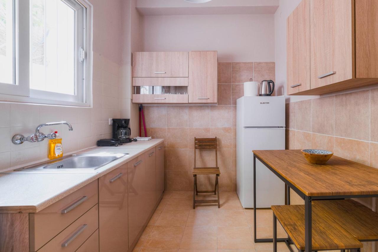 The Easy In Thiseio Next To Ancient Atenas Exterior foto